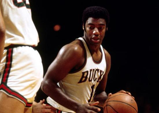 许在冬窗后 许在冬窗后